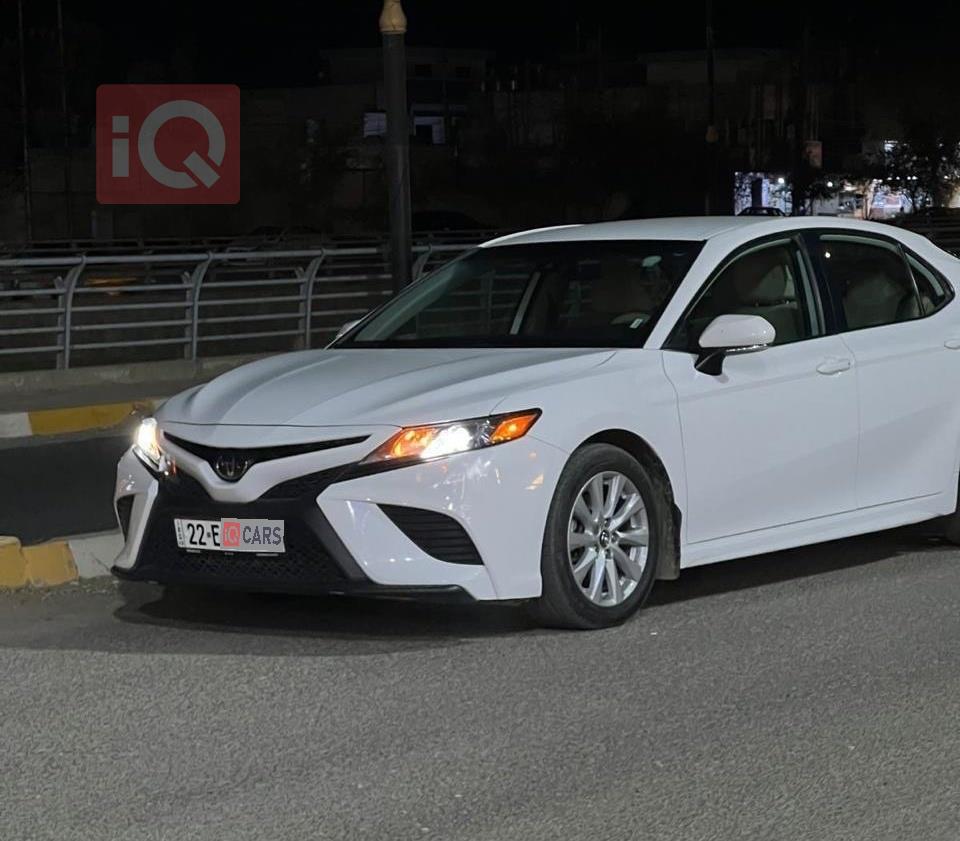 تۆیۆتا کامری